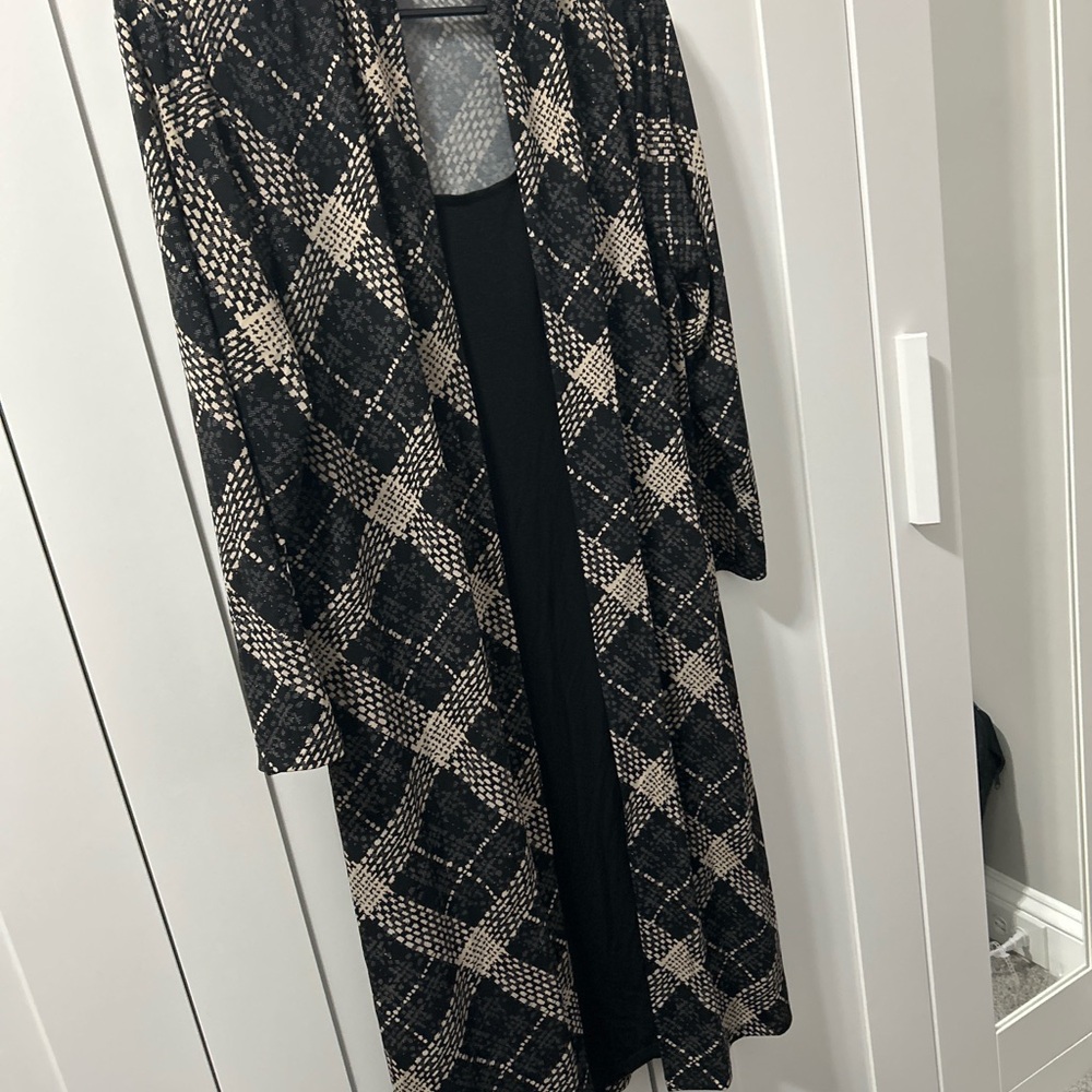Connected Apparel Black Dress + Printed Duster Overlay